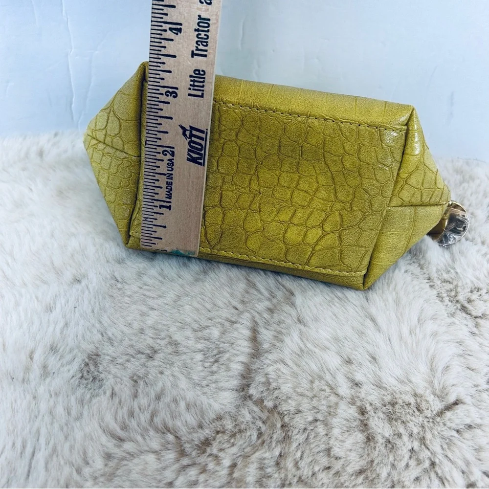Elizabeth‎ Arden Yellow Crocodile-Patterned Cosmetic Bag